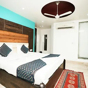 Hotel Amour Near Igi Delhi Airport, New Delhi
