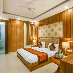 Отель Almati - Near Delhi Airport, Нью-Дели